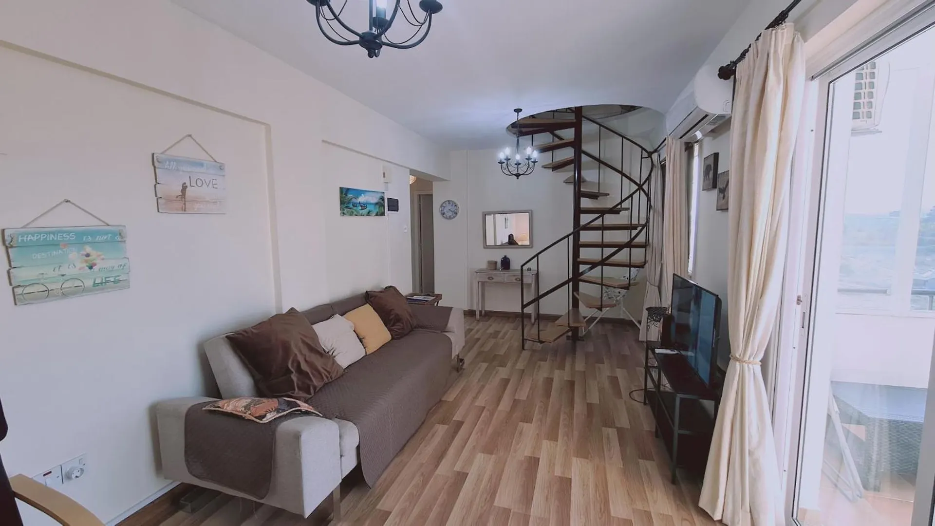Stay Sea And Salt Lake Panoramic View Apt location