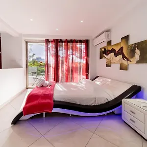 Mesogios House Апартаменты